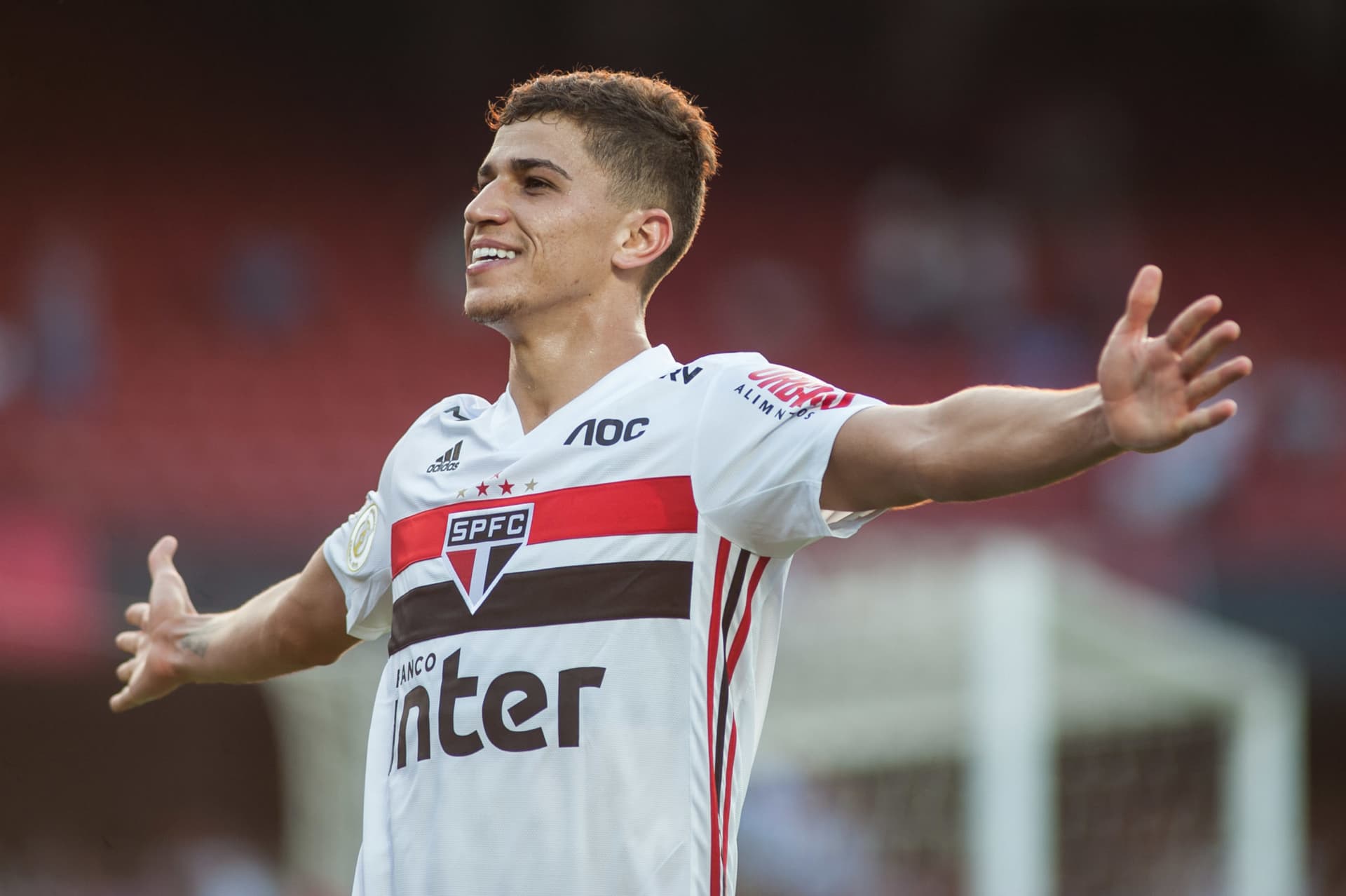Saída de Vitor Bueno renderá milhões aos cofres do São Paulo