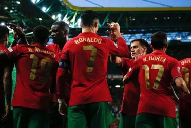 Saindo do Porto, brasileiro naturalizado português é anunciando pelo Al-Nassr. Jogador atua com Cristiano Ronaldo na Seleção Portuguesa.