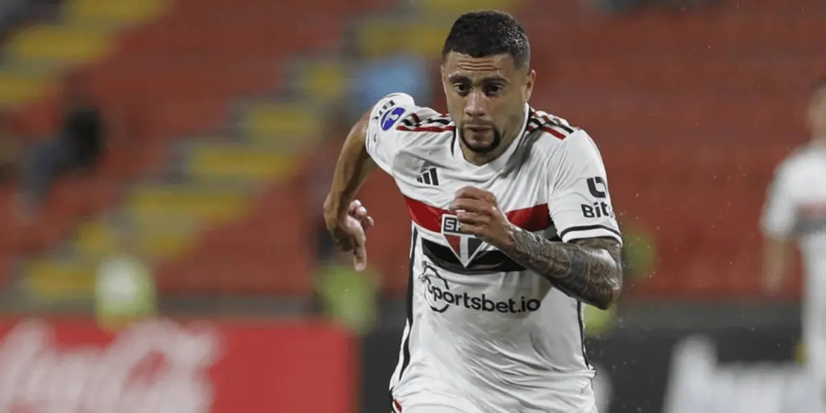 São Paulo abriu o placar aos 13 minutos com belo gol de fora dá área