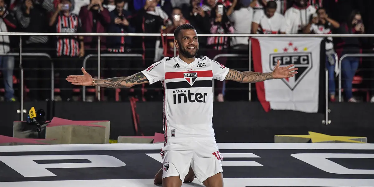 São Paulo ainda não rescindiu o contrato de Daniel Alves, mas é quase impossível que craque jogue outra vez pelo clube