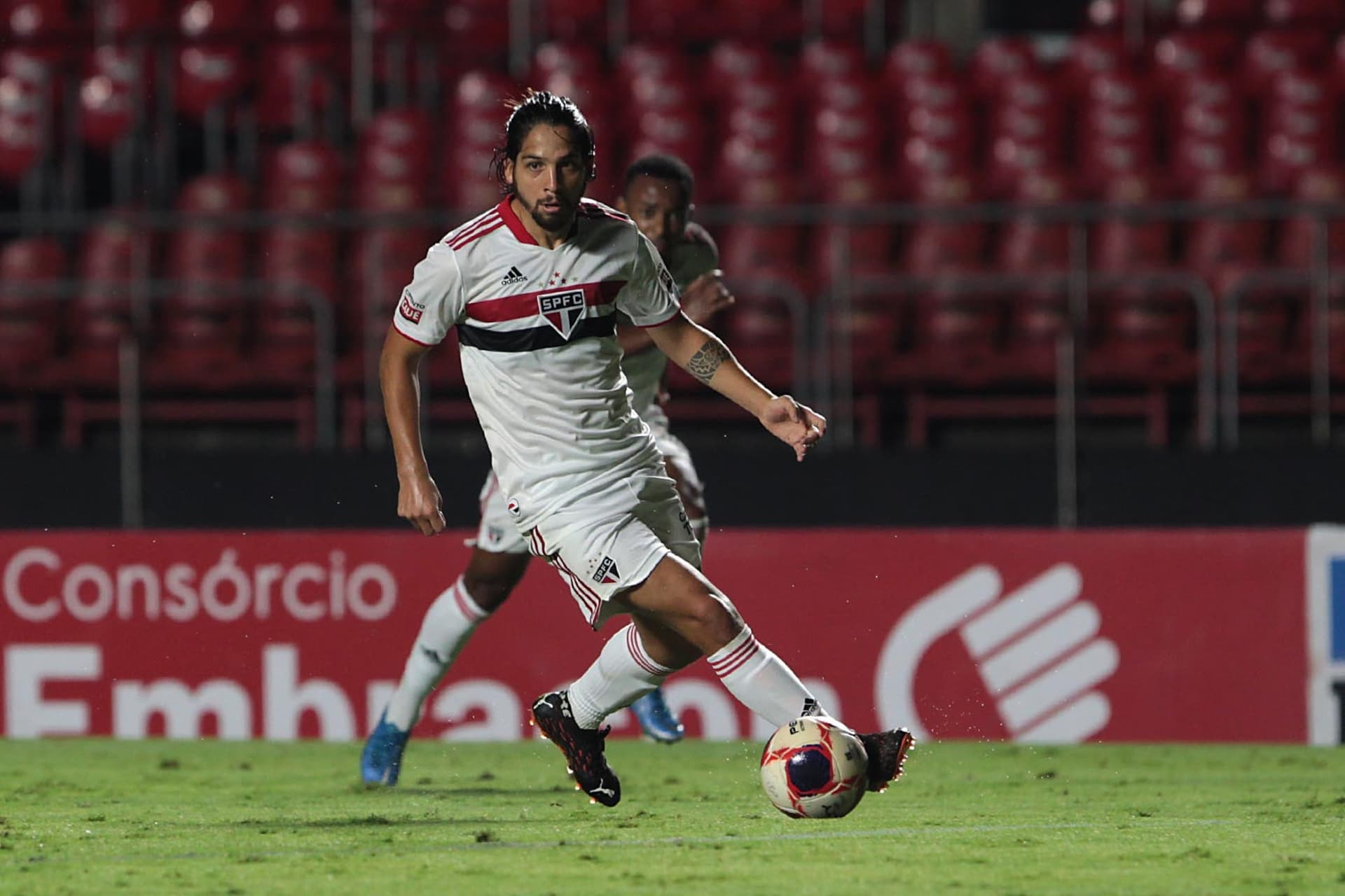 São Paulo arrancou empate do Fortaleza no Ceará com golaço de Benítez