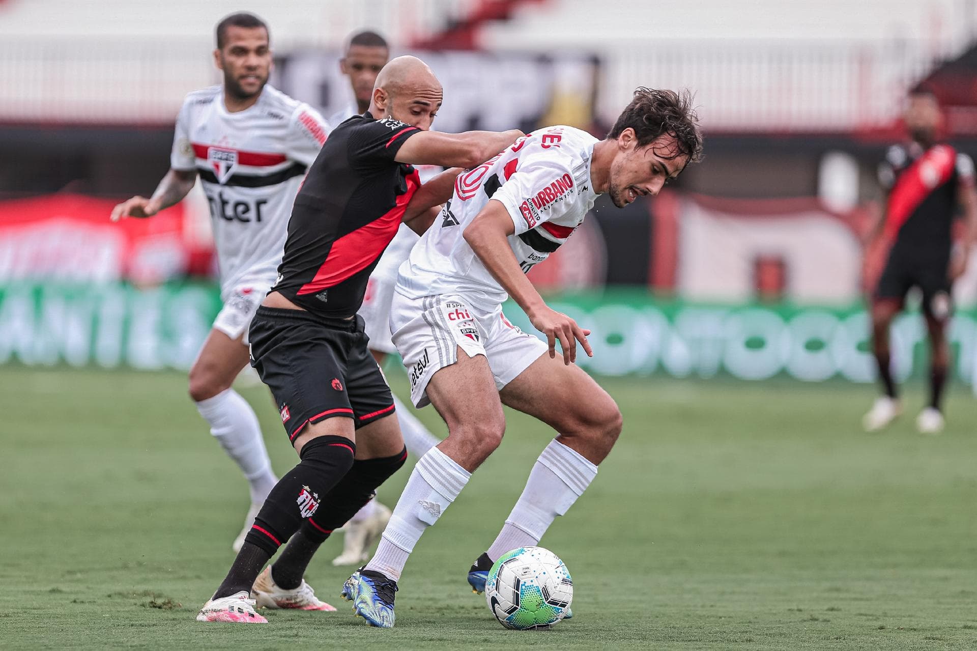 São Paulo busca a primeira vitória no Campeonato Brasileiro 2021