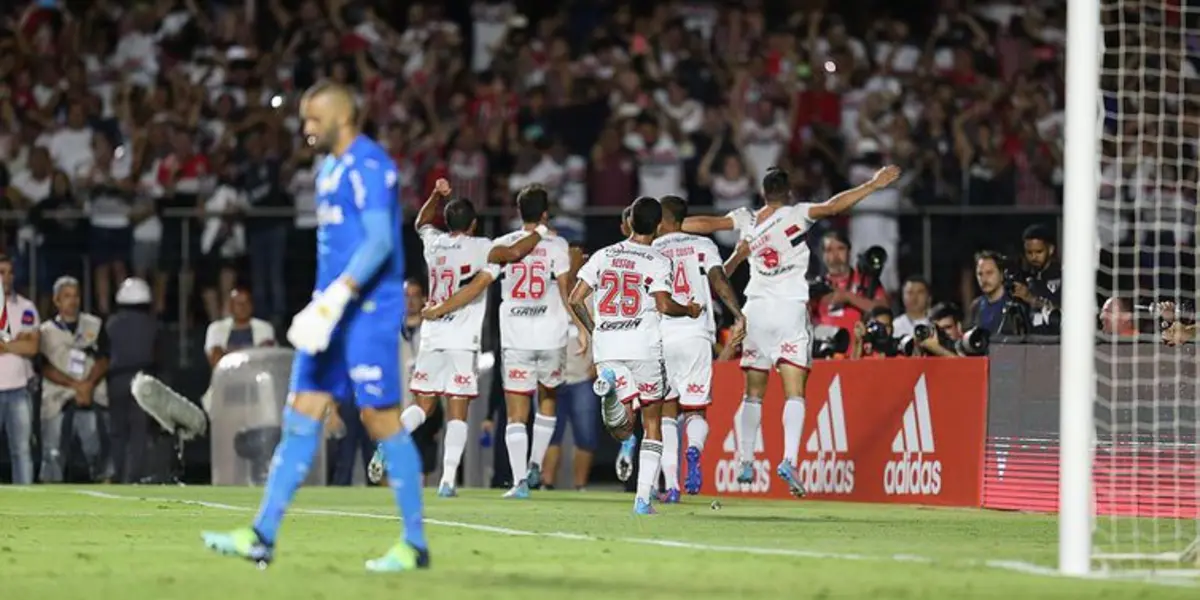 São Paulo venceu por 3-1 no jogo de ida