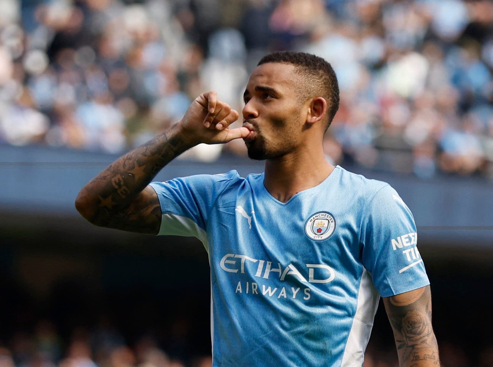 Segundo a imprensa inglesa, o avançado do Manchester City, que defronta o Real Madrid na terça-feira, pretende ser a próxima contratação de Mikel Arteta pelo Arsenal.