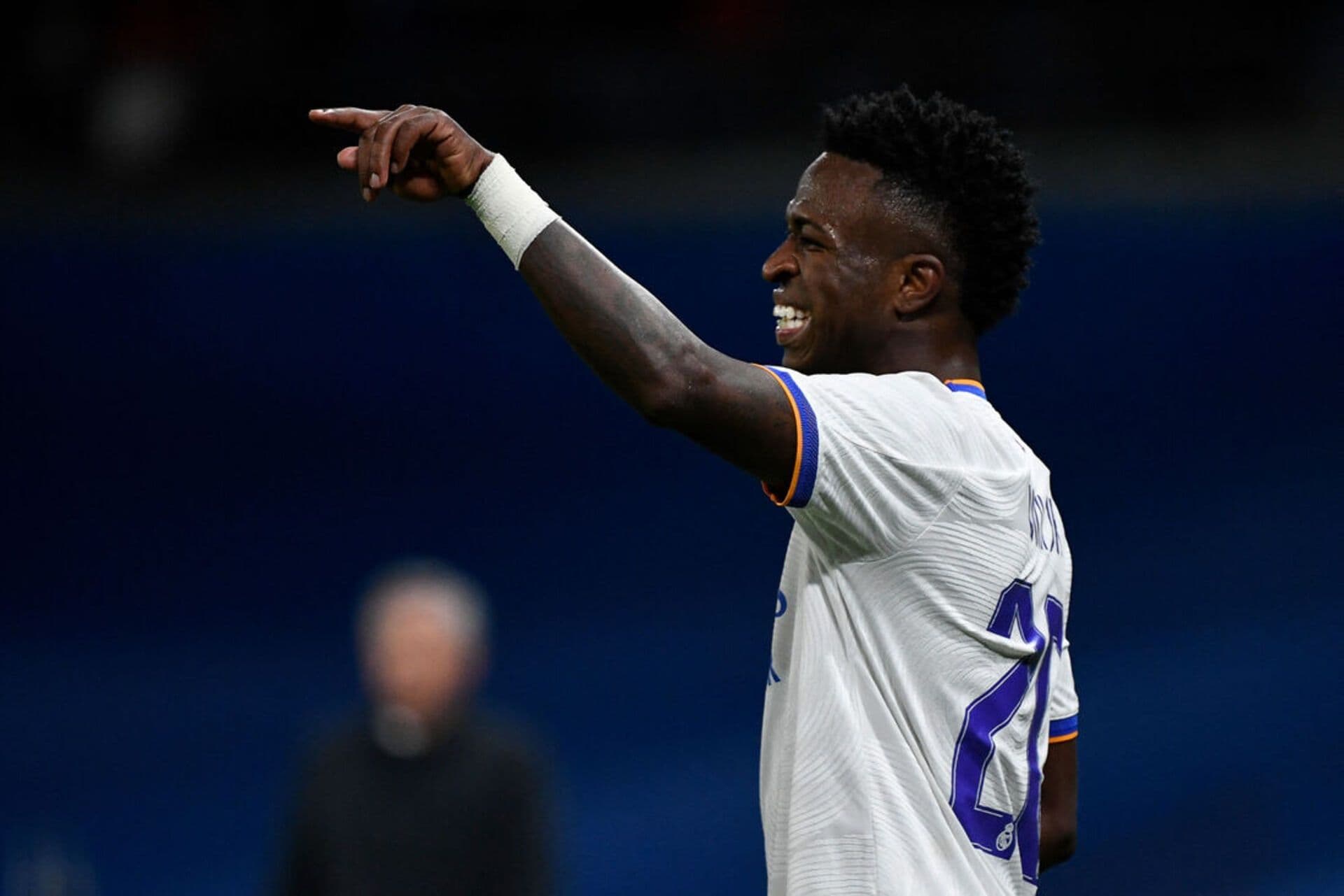 Segundo informações divulgadas pelo GloboEsporte.com, um amigo de infância e atual assessor pessoal de Vinicius Junior