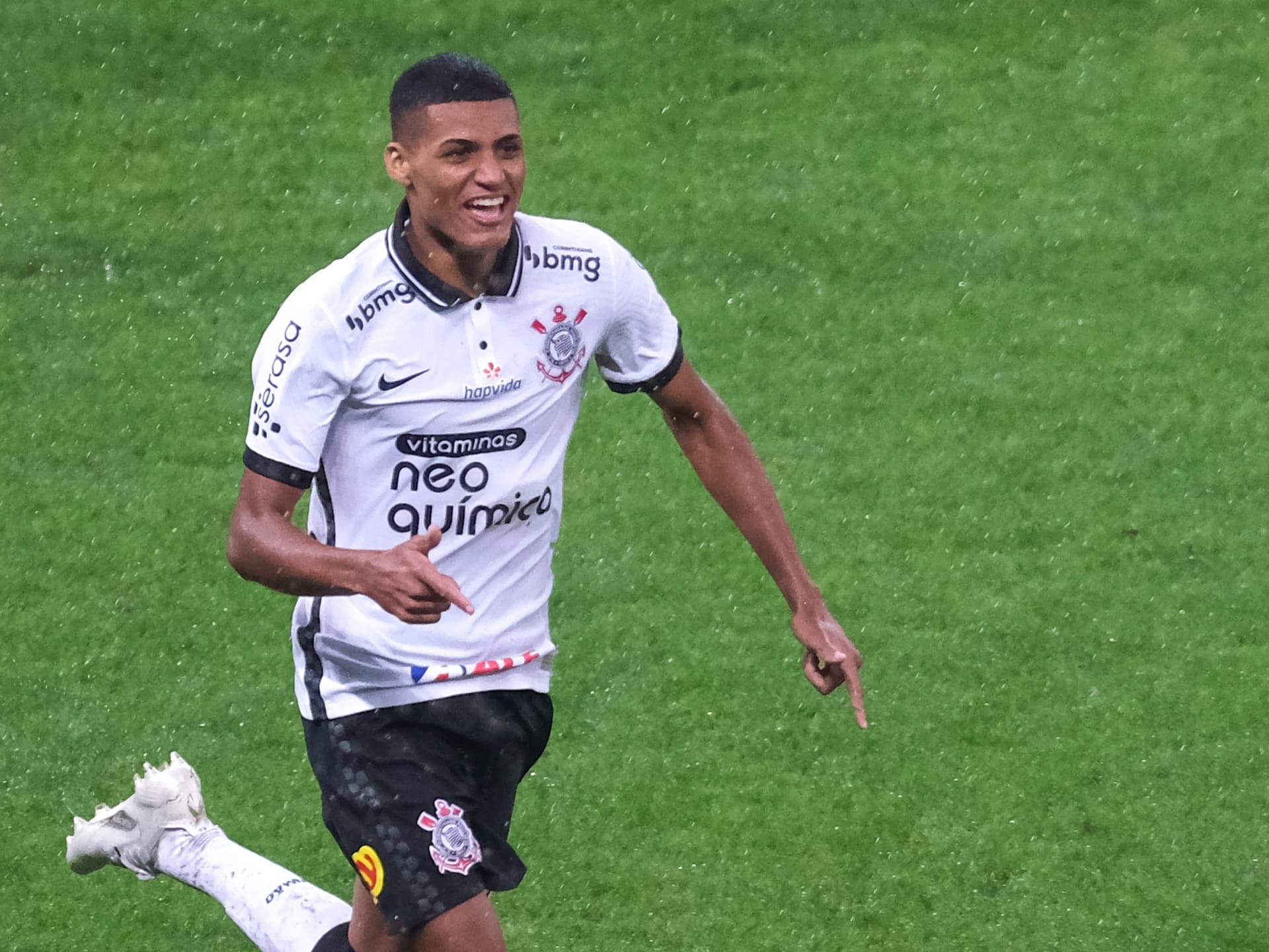 Segundo reportagem, clube russo estaria disposto a investir em destaque da base corintiana