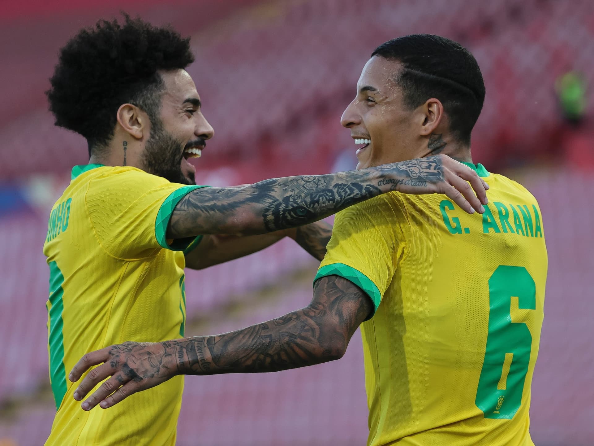 Seleção Brasileira foi convocada nessa sexta-feira (13) por Tite e saiu do número convencional de jogadores chamados