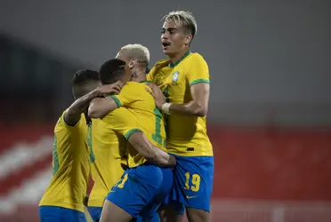 Seleção Brasileira se prepara para a estreia daqui quatro dias