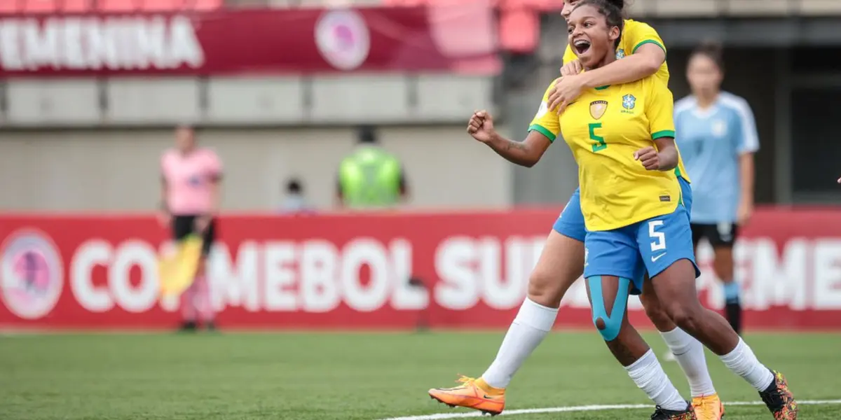 Seleção canarinho venceu o Uruguai por 1 x 0 na final