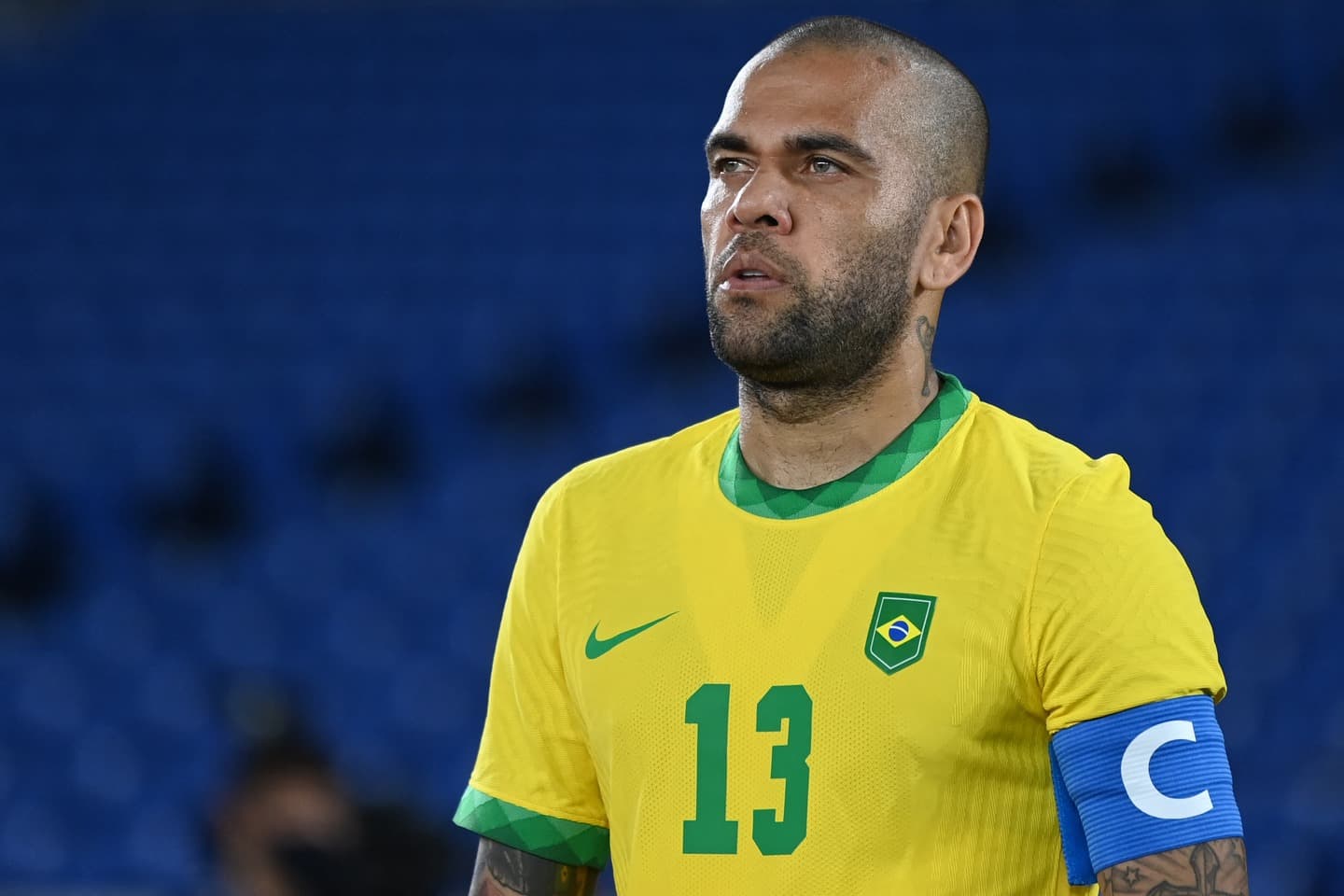 Sem clube desde setembro, Daniel Alves já teria definido seu rumo para 2022 longe do futebol brasileiro
