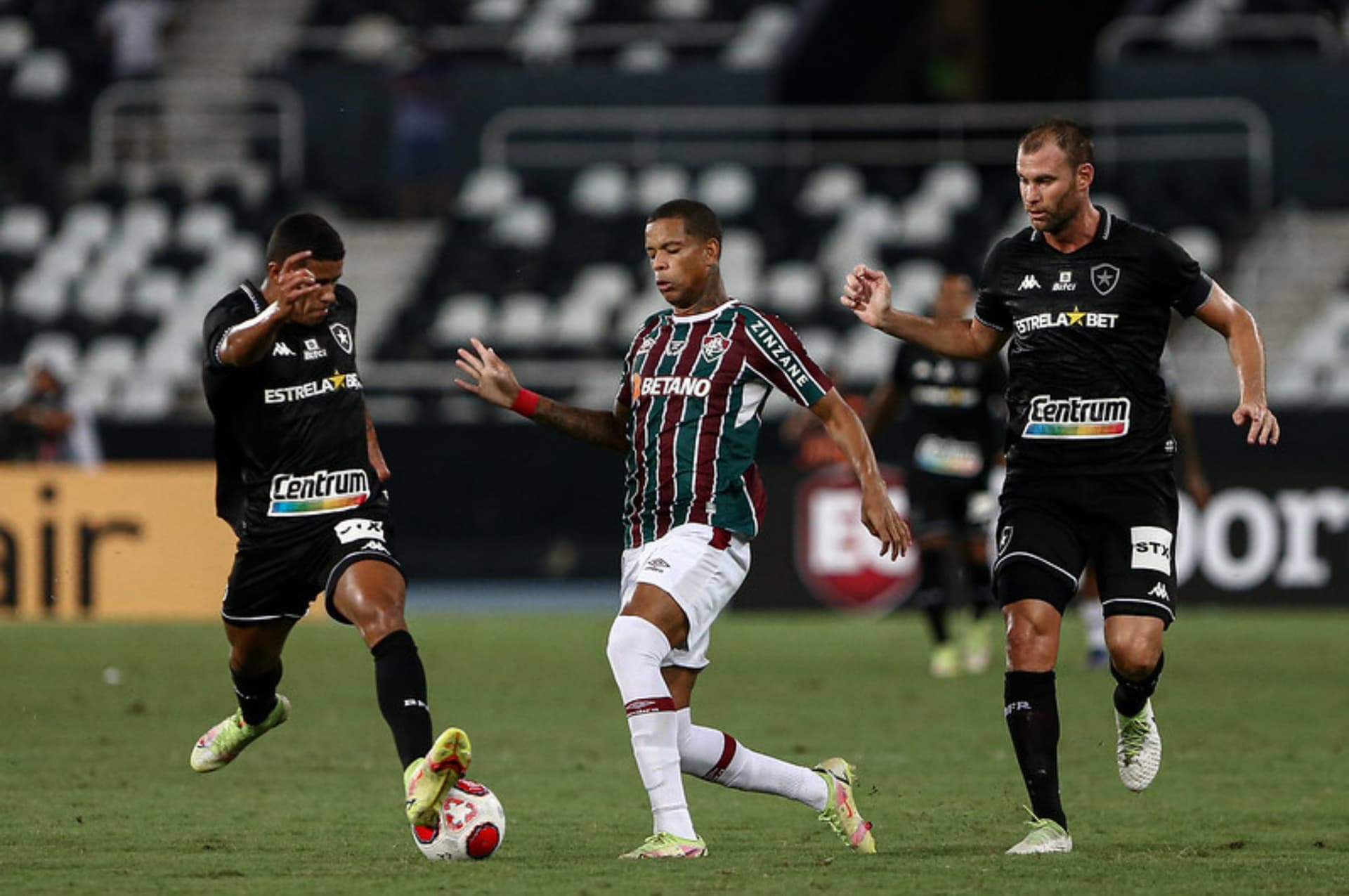 Semifinal vai definir o adversãrio do Flamengo na grande decisão do Estadual