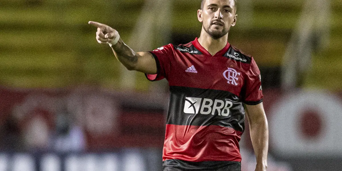 Situação do departamento médico do Flamengo chama a atenção dos torcedores e pedem mudanças por lesão de Arrascaeta