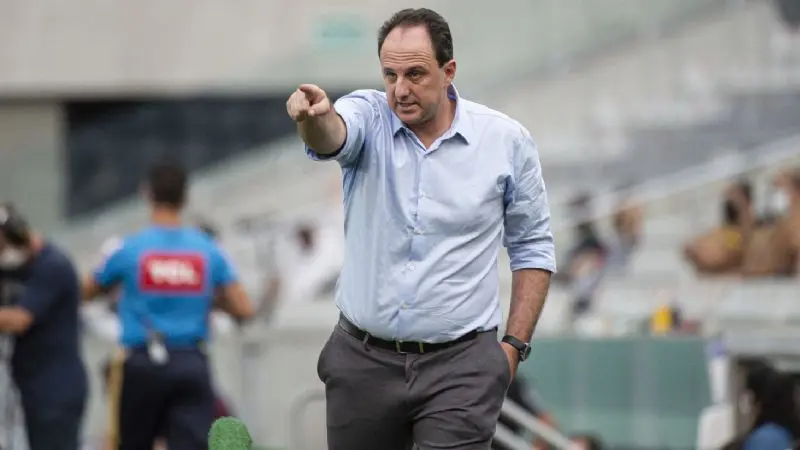Situação de Rogério Ceni depende diretamente dos artilheiros do clube