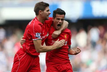 Steven Gerrard, que jogou com o brasileiro, vai ser o treinador do meia no clube