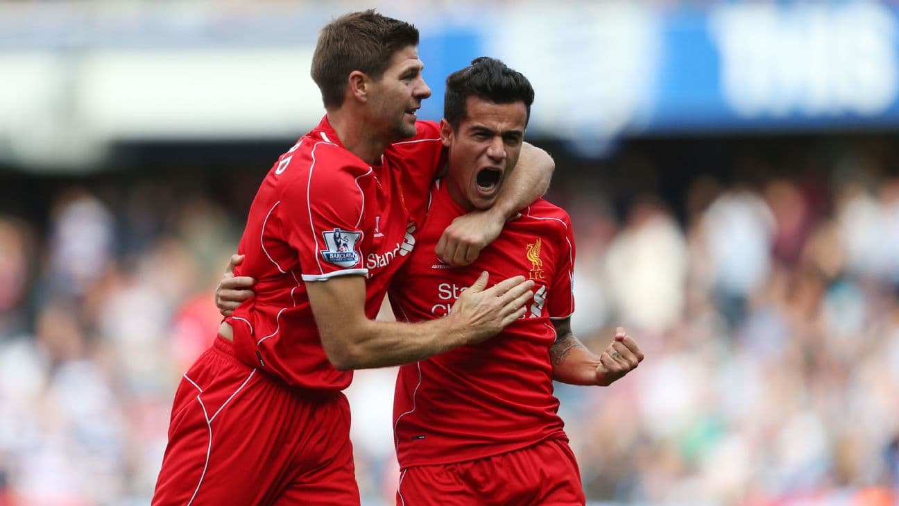 Steven Gerrard, que jogou com o brasileiro, vai ser o treinador do meia no clube