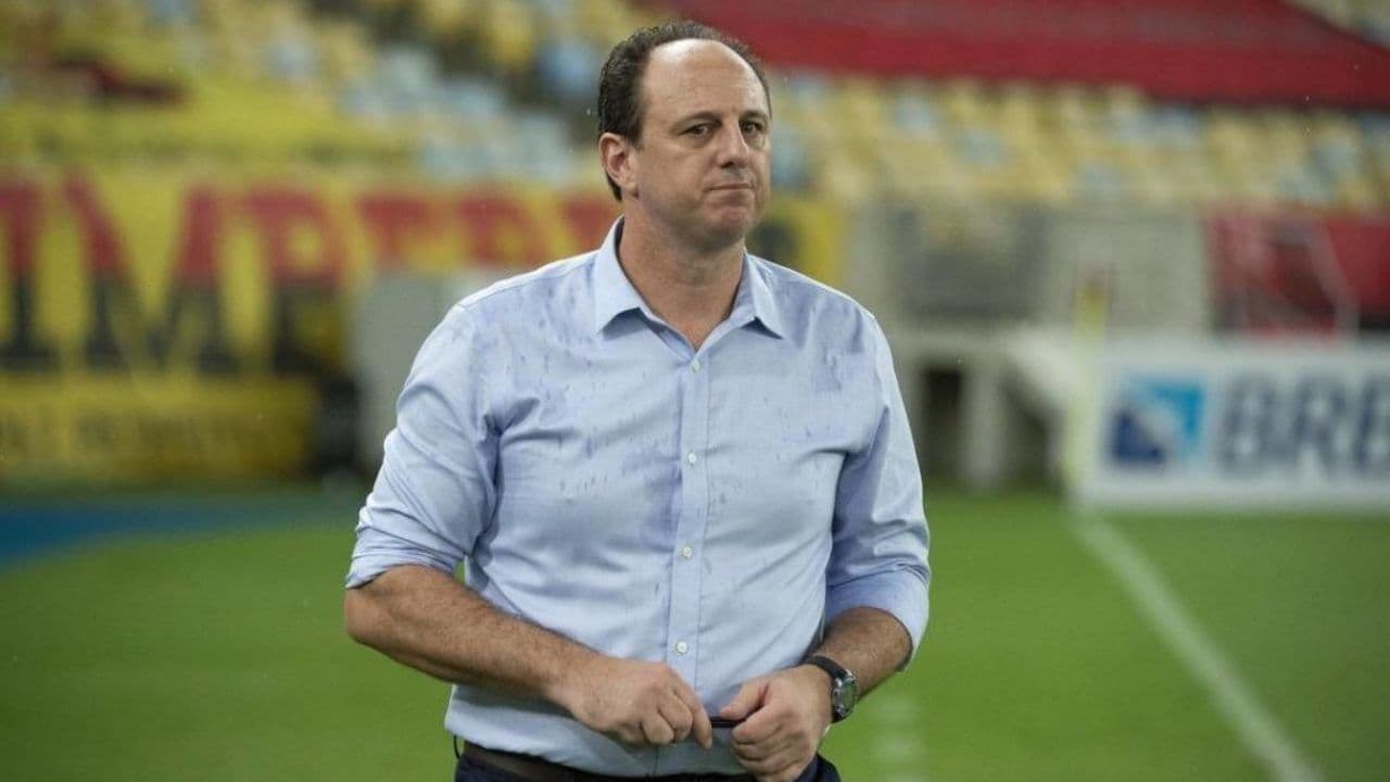Técnico da equipe ficou surpreso com saída de jogador