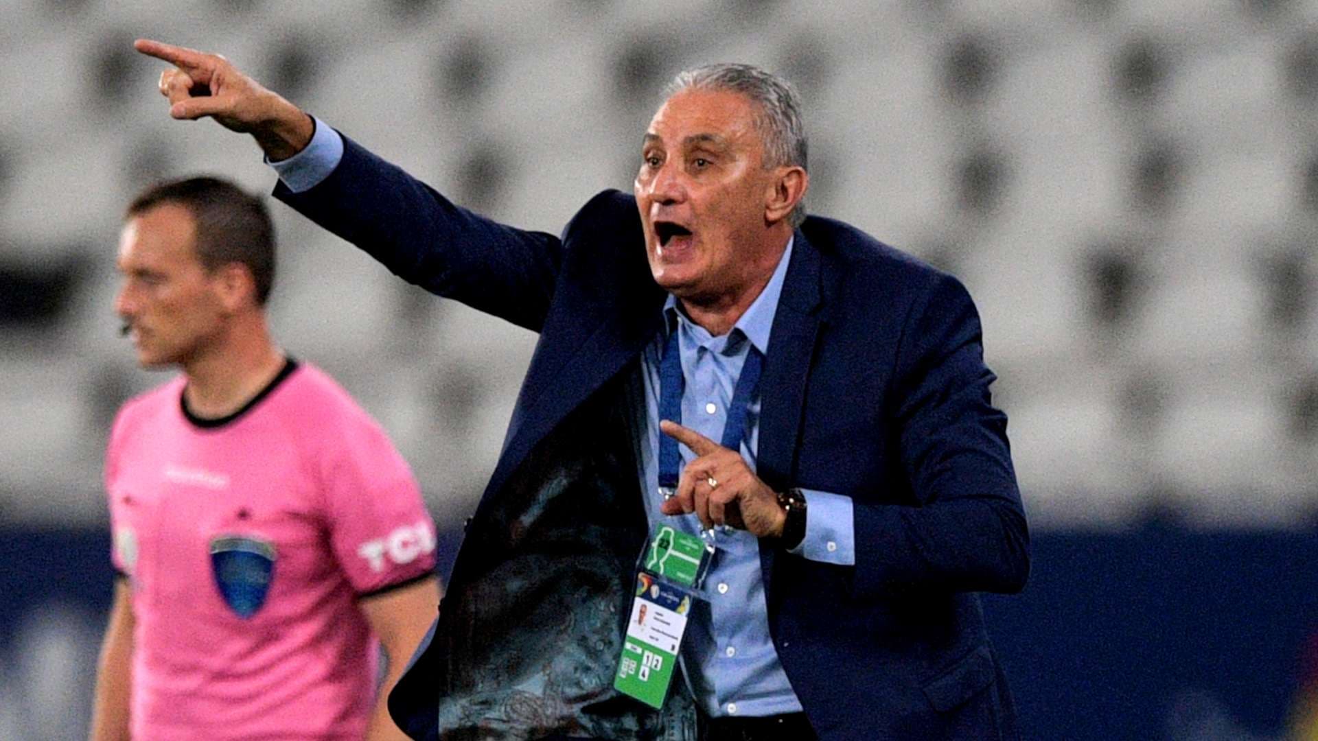 Técnico falou sobre situações dentro da Seleção que não são expostas para o público