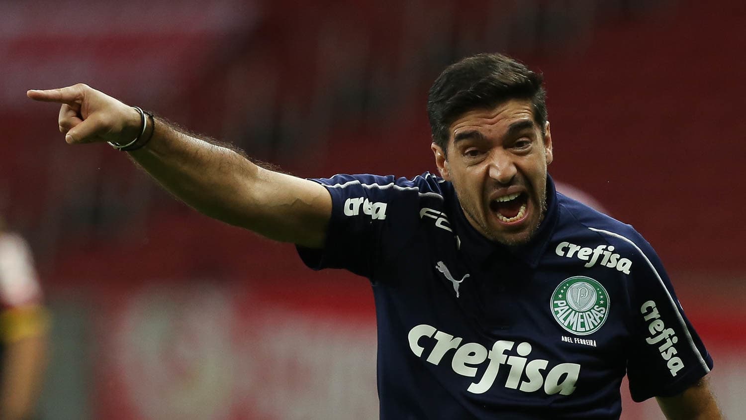 Técnico ficou muito irritado após a vitória sobre o Ceará na noite de ontem (20)