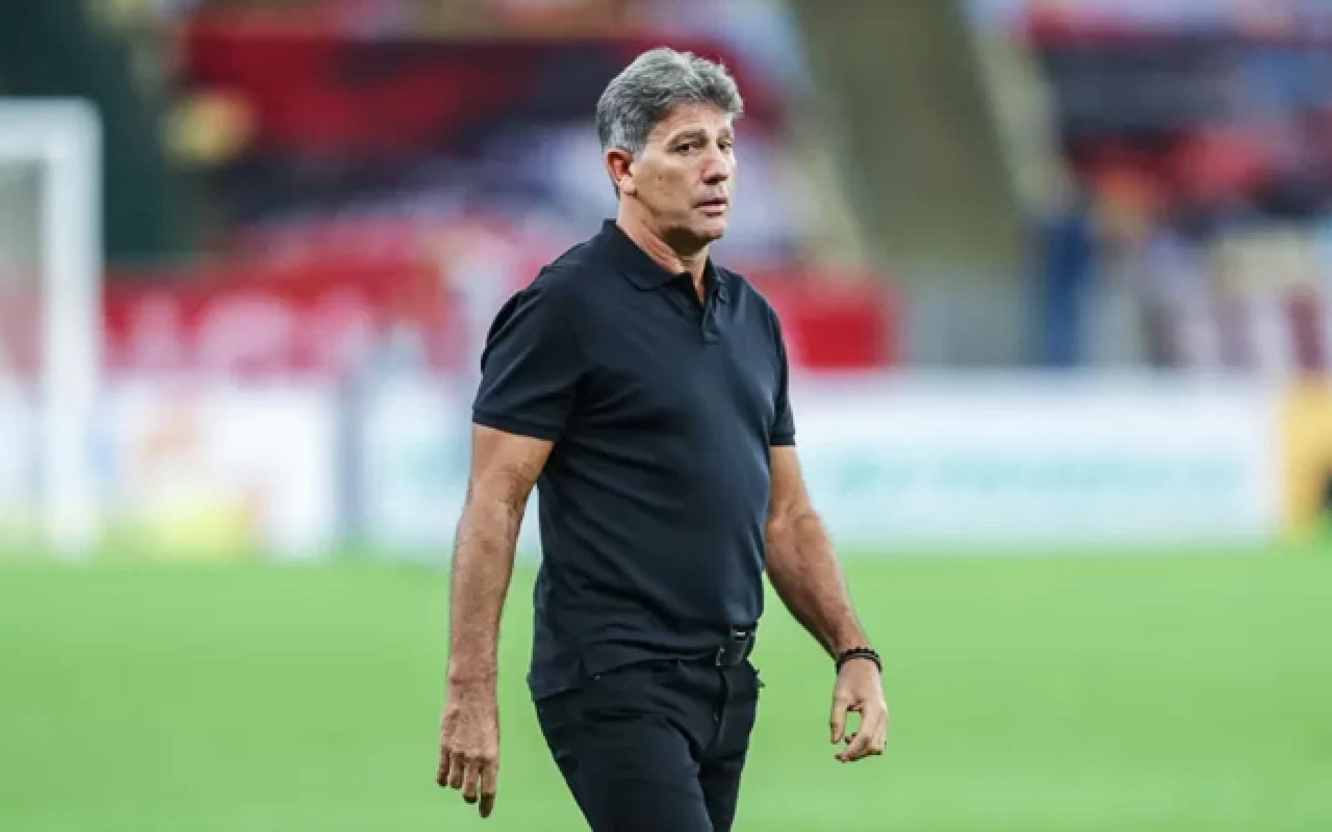 Técnico passou a ser pressionado pelos últimos resultados do clube