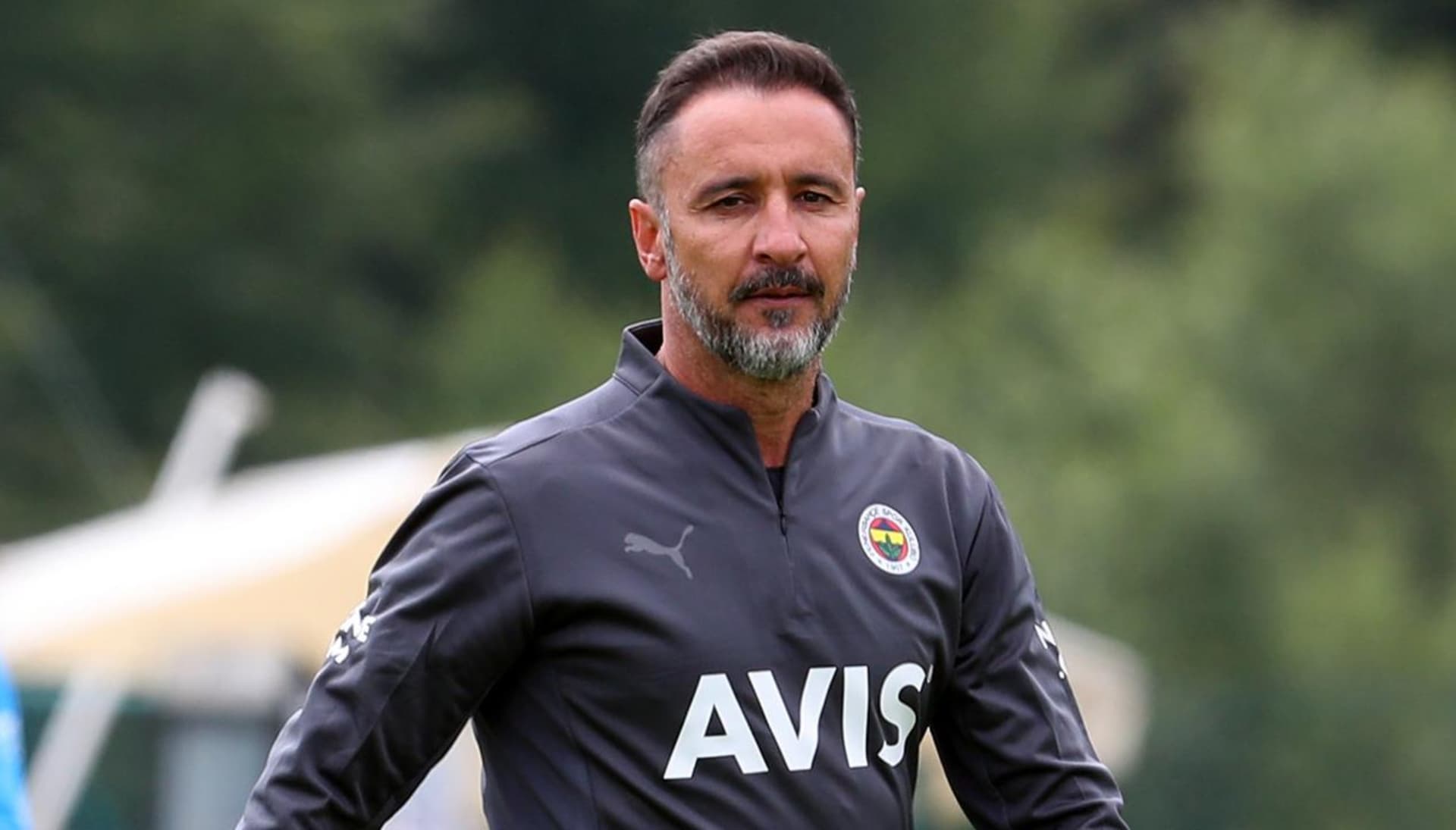 Técnico português é o favorito para assumir o "Timão" após a saída de Sylvinho