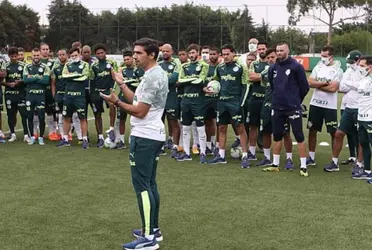 Técnico português quer melhorar o elenco palmeirense