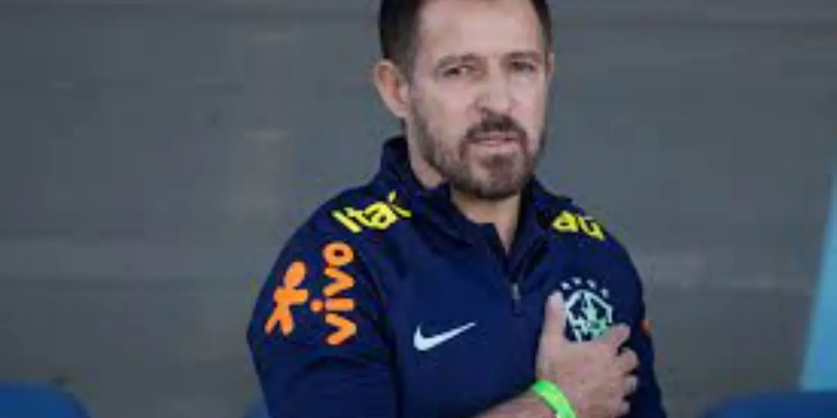 Tecnico Ramon Menezes recebe uma oportunidade como interino e não vai bem