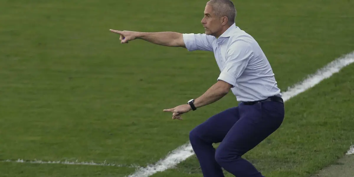 Timão conseguiu a segunda vitória seguida na competição, com gol de Roni