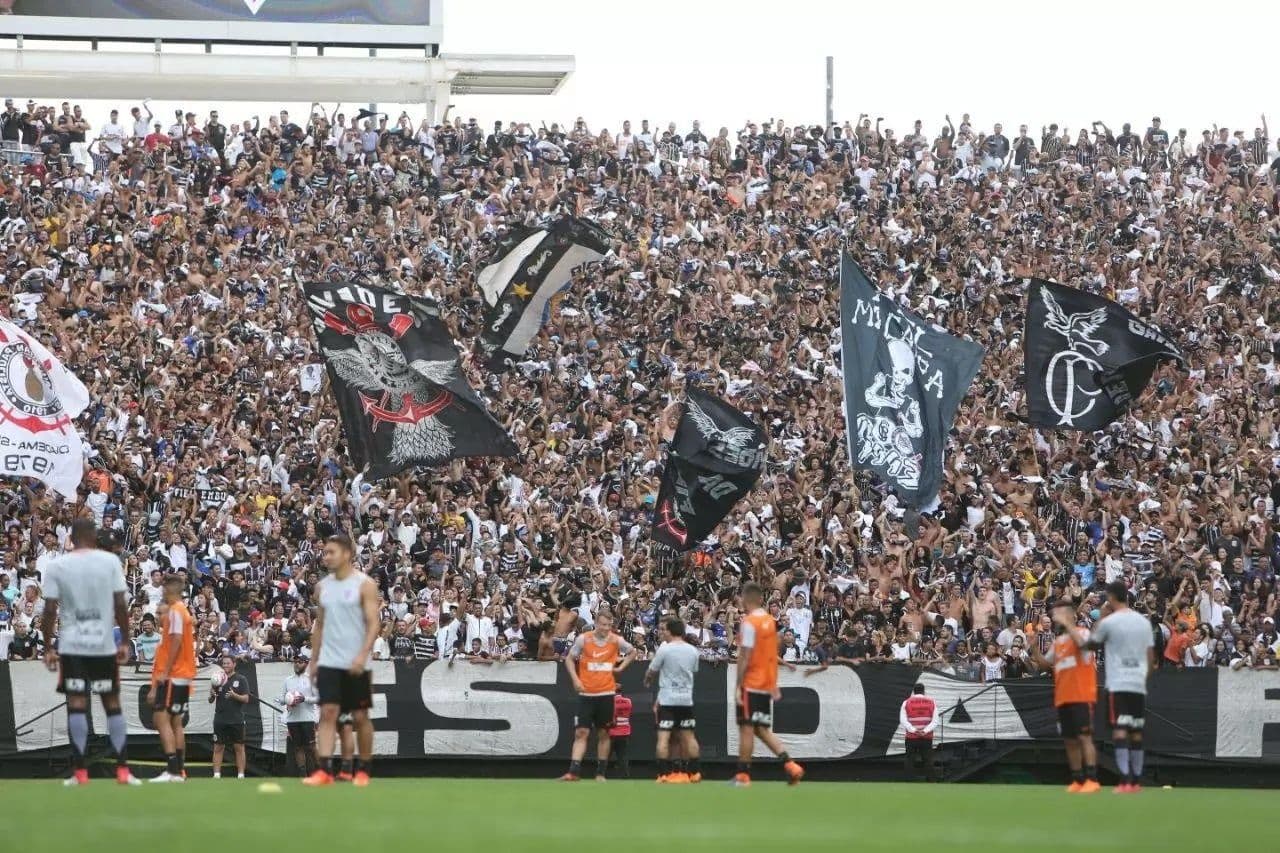Timão observa jogador da Colômbia