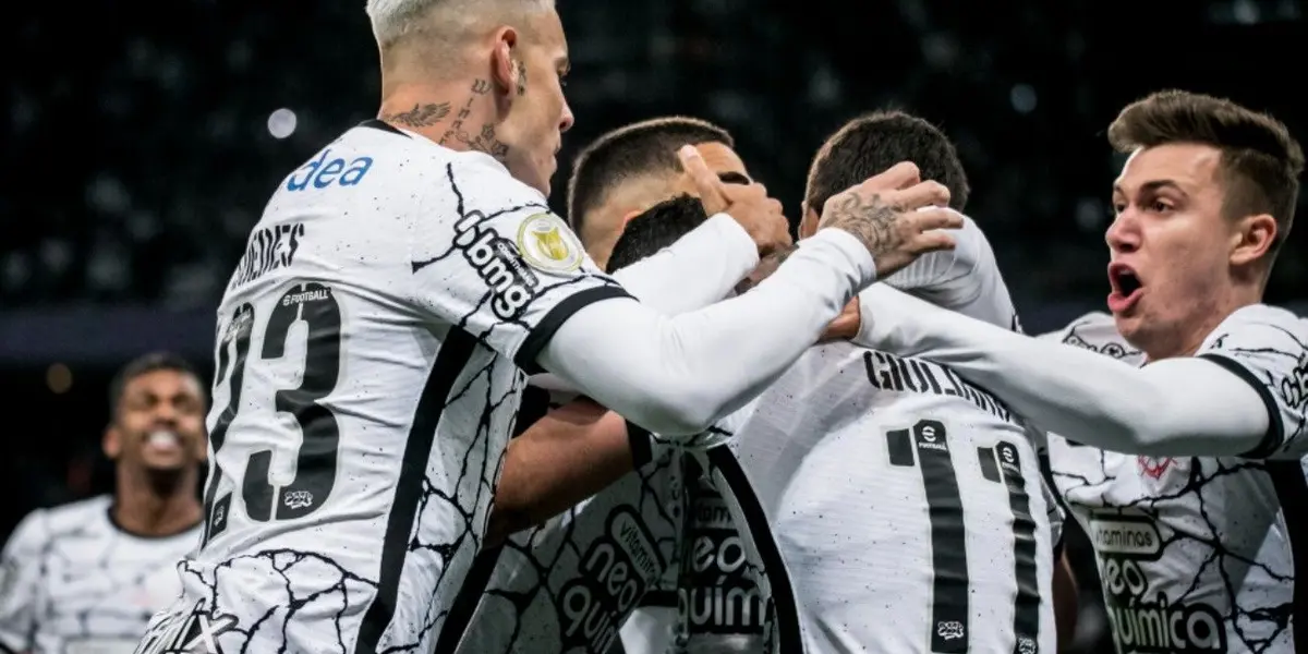 Timão venceu o Liverpool-URU por 3 a 0 com grande atuação de Ádson