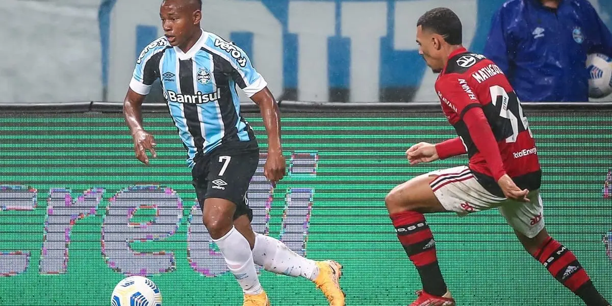 Time mexicano quer tirar estrela do Grêmio