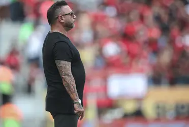 Time vencia por 1 a 0, mas levou gol no último lance da partida e perdeu a chance de alcançar o Palmeiras na liderança