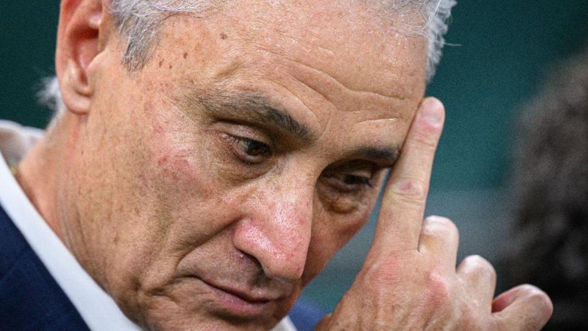 Tite não conseguiu transformar o poder ofensivo de 6 atacantes em gols