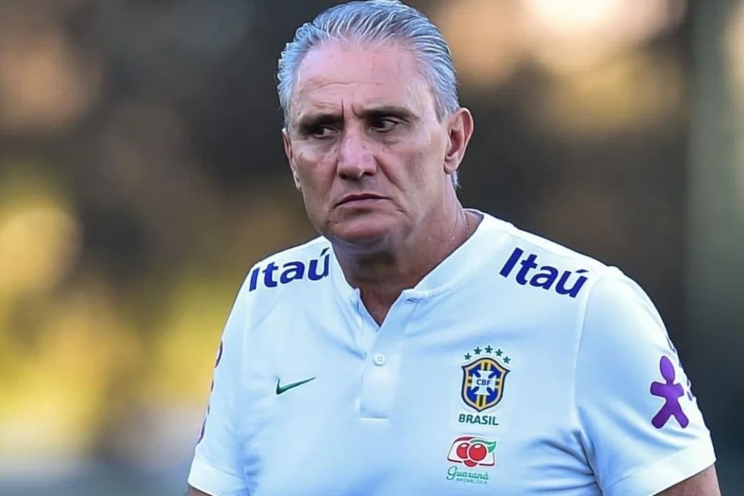 Tite não se controlou com a suspensão de Brasil e Argentina e perdeu o controle ainda dentro do gramado