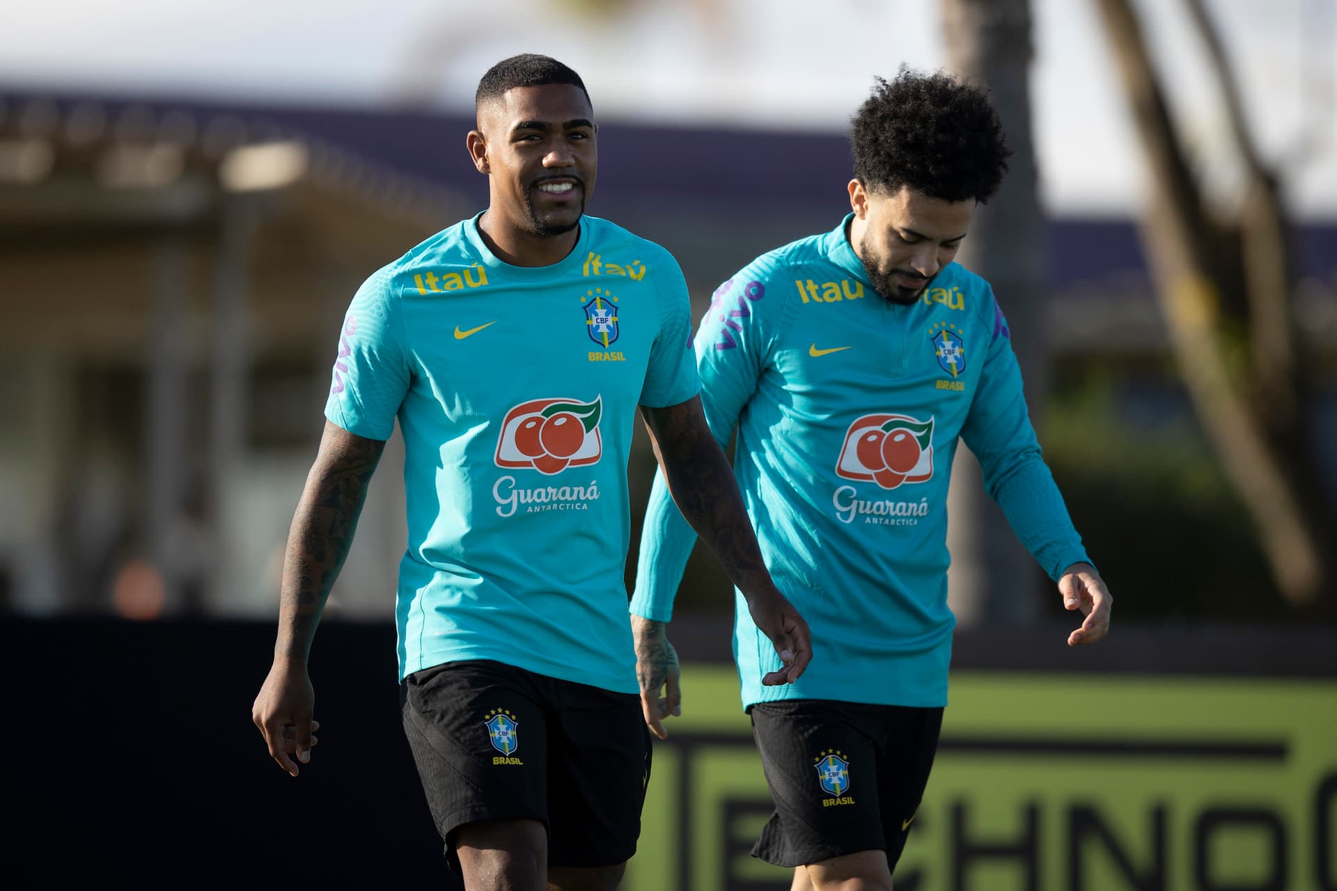 Tite perdeu dois jogadores e tem apenas 22 atletas no elenco da Seleção Brasileira para rodada tripla das Eliminatórias