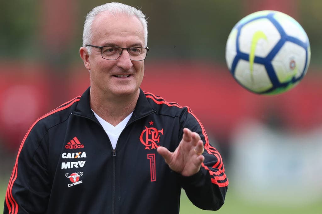 Todos no Brasil previam que o turco será demitido se não vencer o time do Rio de Janeiro no domingo.