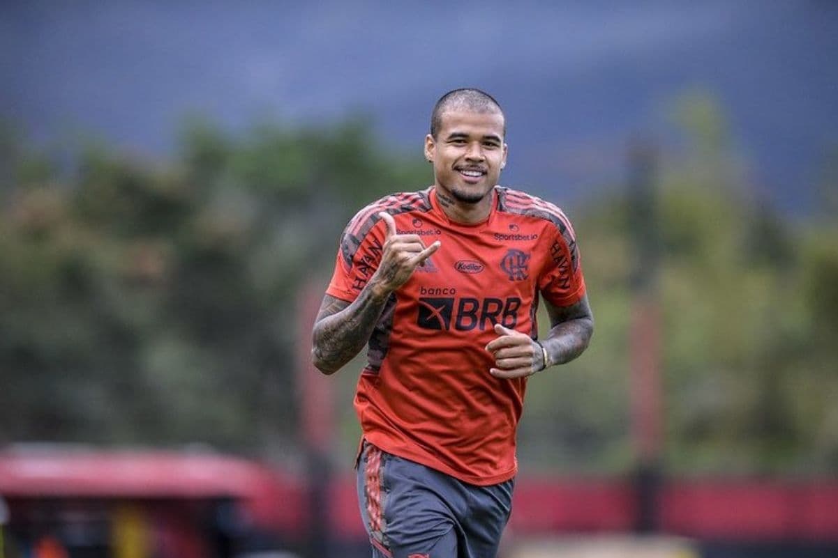 Todos no Flamengo, incluindo o próprio Kenedy, foram pegos de surpresa com a solicitação de retorno ao Chelsea