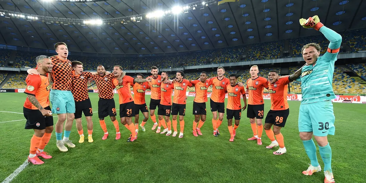 Torcedores do Corinthians sonha alto com repatriação de craque do meio-campo na Liga dos Campeões