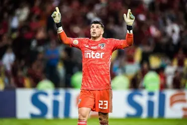 Torcedores escolheram o goleiro como vilão em mais um jogo sem vitória