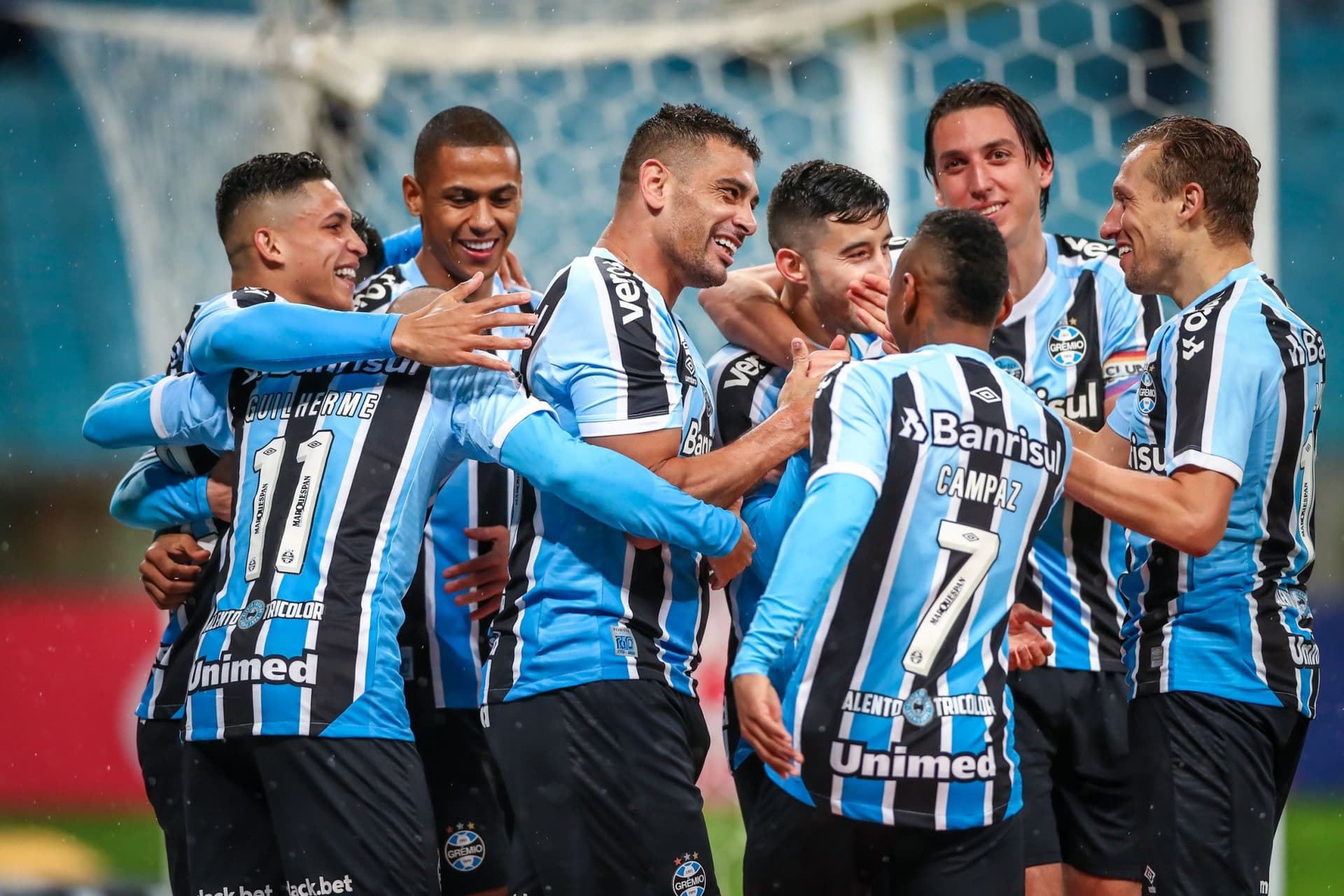 Torcedores não gostaram de mudança realizada que afetou uniforme do time