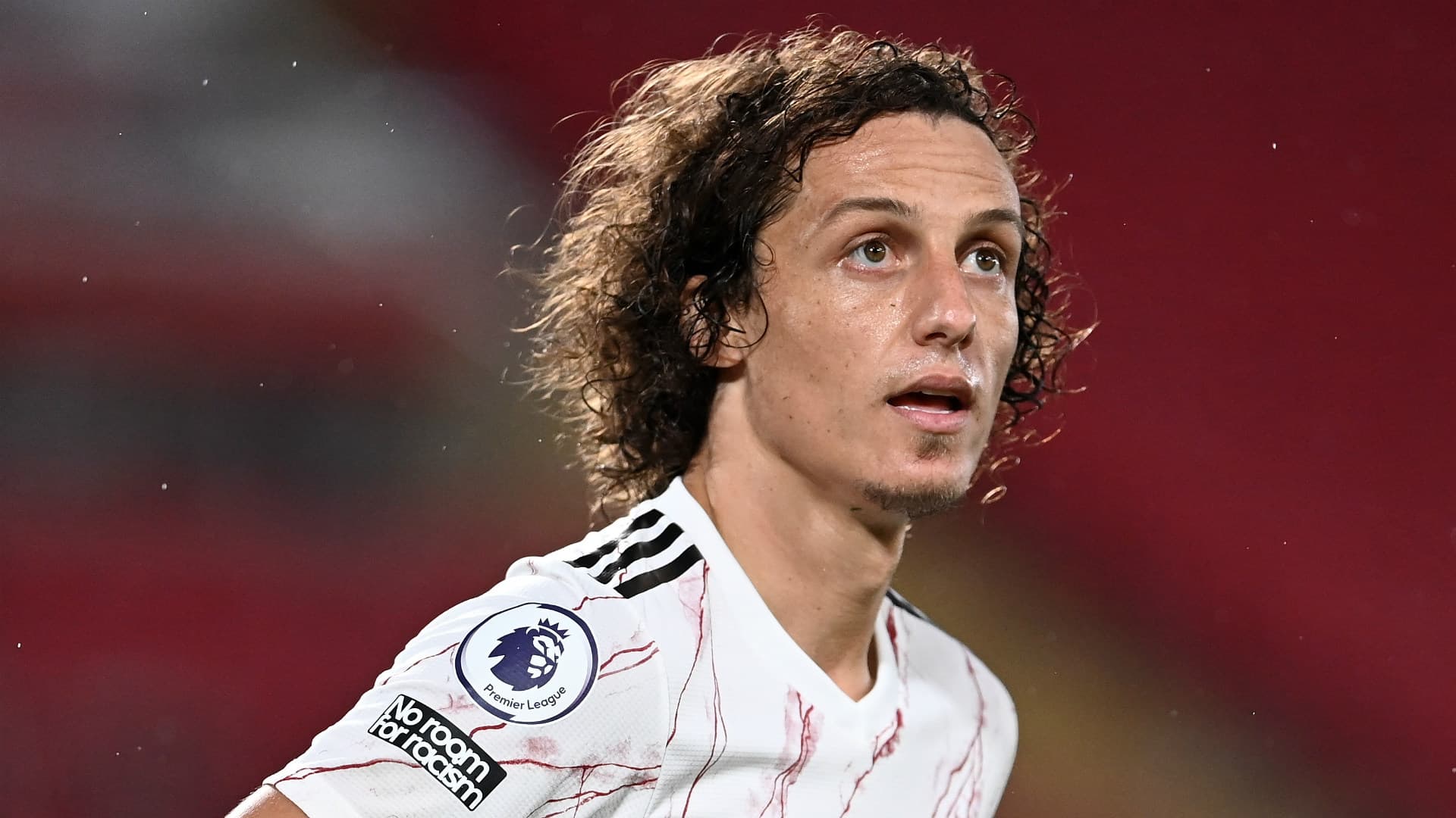 Torcedores pedem a entrada do Corinthians na briga com Flamengo pela contratação de David Luiz