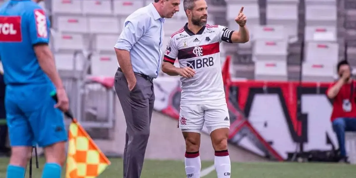 Torcedores pedem a saída do jogador mais experiente do Flamengo e animam Rogério Ceni com reforço para o São Paulo