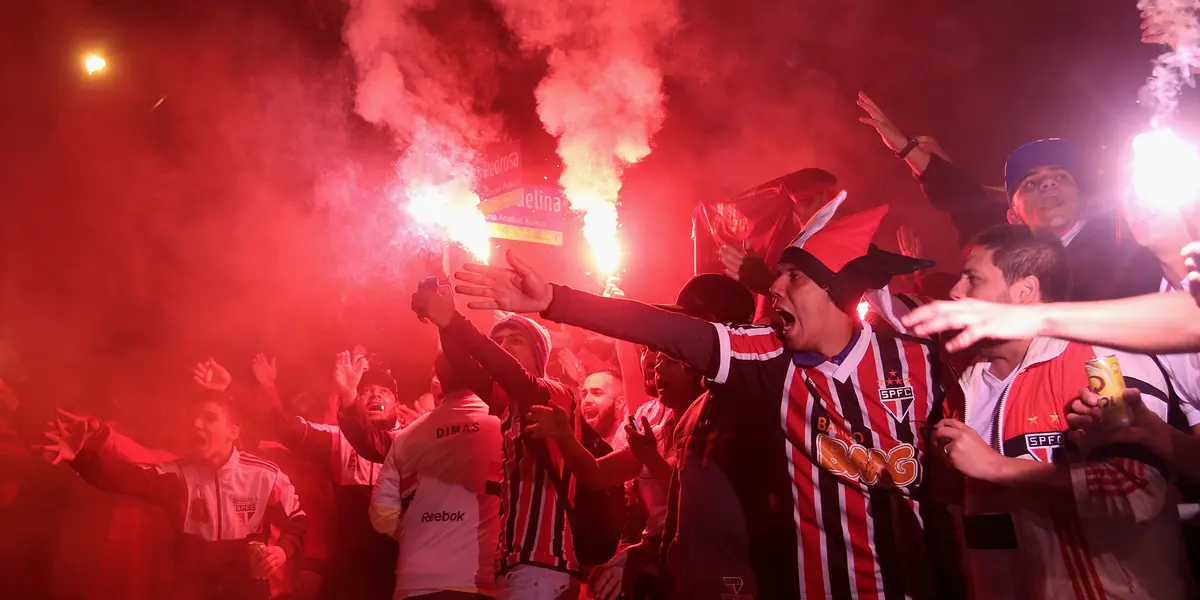 Torcida foi às redes sociais expressar toda a insatisfação contra a atual gestão