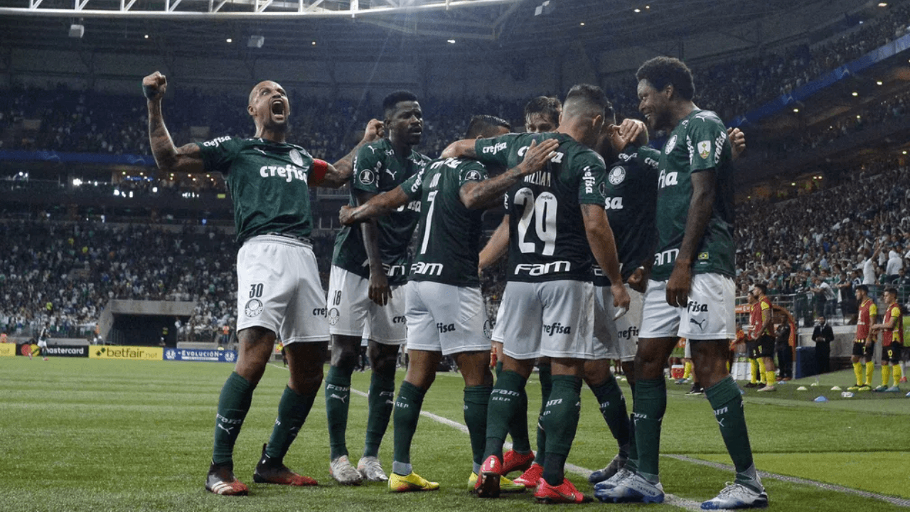 Torcida pediu por sua entrada e ele vem correspondendo