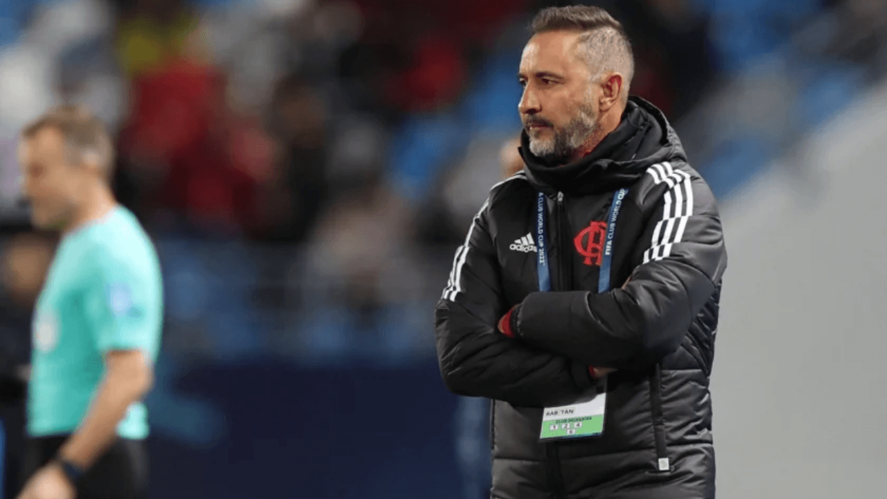 Torcida rubro-negra faz duras críticas ao comandante após eliminação no Mundial