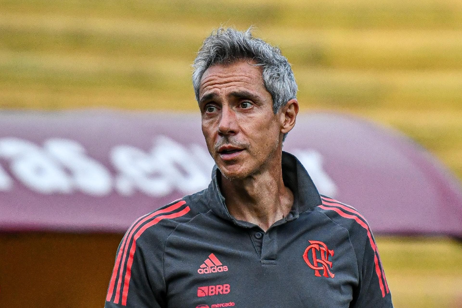 Trabalho de Paulo Sousa começa a ser questionado pela torcida