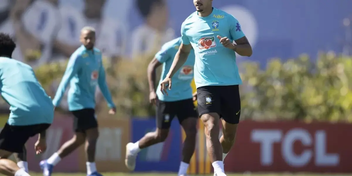 Tradicional trote da Seleção Brasileira teve discurso emocionado de Lucas Veríssimo antes de duelo contra o Peru