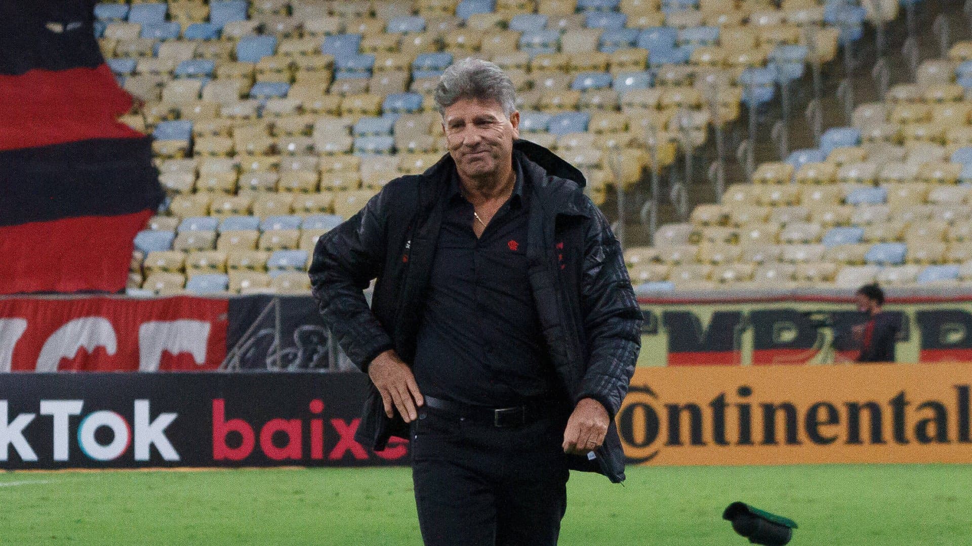 Treinado voltou a cobrar a arbitragem do jogo de segunda-feira (08), contra a Chapecoense