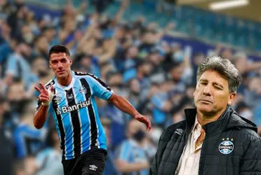 Treinador acabou tirando gargalhadas da imprensa na coletiva de despedida de Suárez
