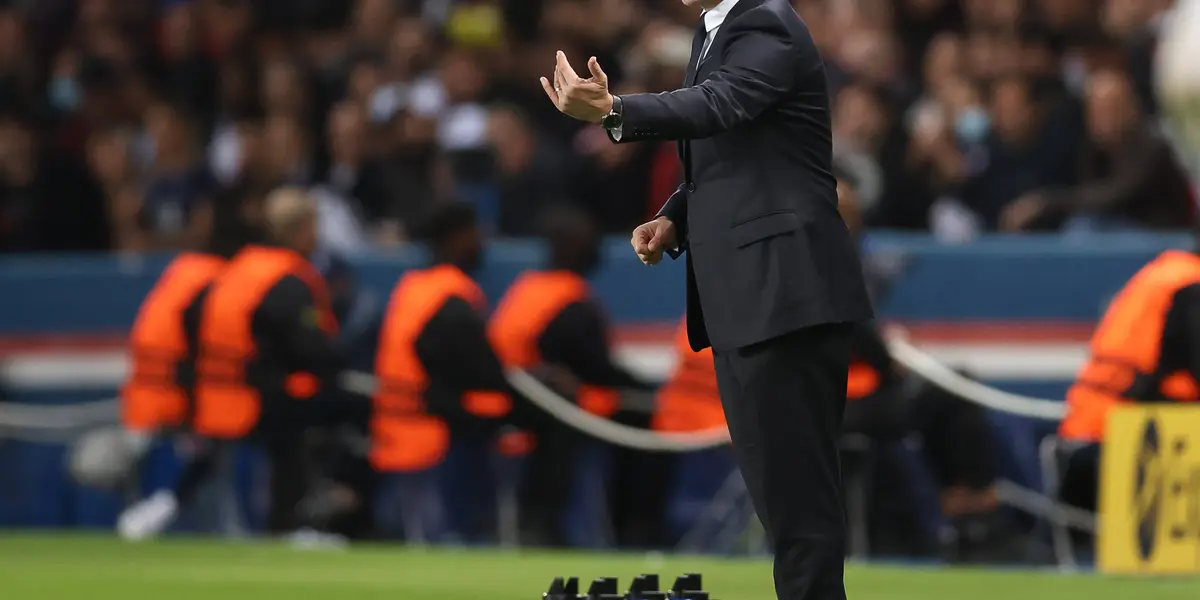Treinador argentino estaria em rota de colisão com a diretoria parisiense, segundo tablóide