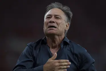 Treinador argentino pediu demissão do comando do Peixe nesta segunda-feira (26)